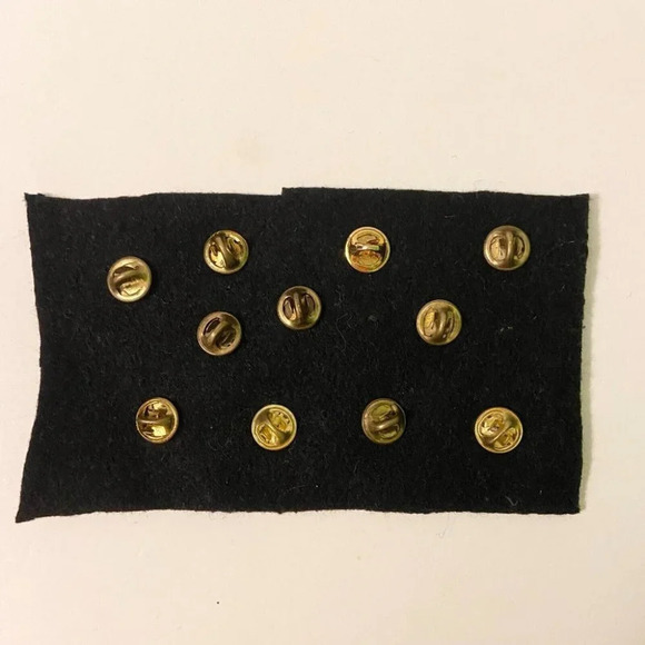 Vintage Lot of 11 Assorted Pins CNE Winner Peg Cup Winnipeg Manitoba Canada Pins - Picture 5 of 11